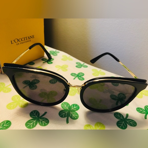 Brand New Never Wear McQureen Sunglass - Picture 2 of 8